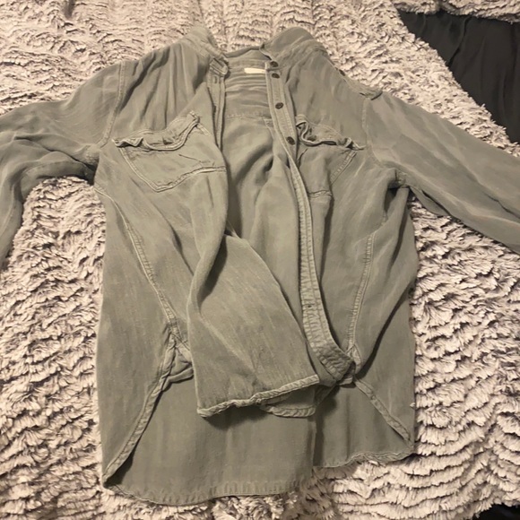 Tops - Army Green button up